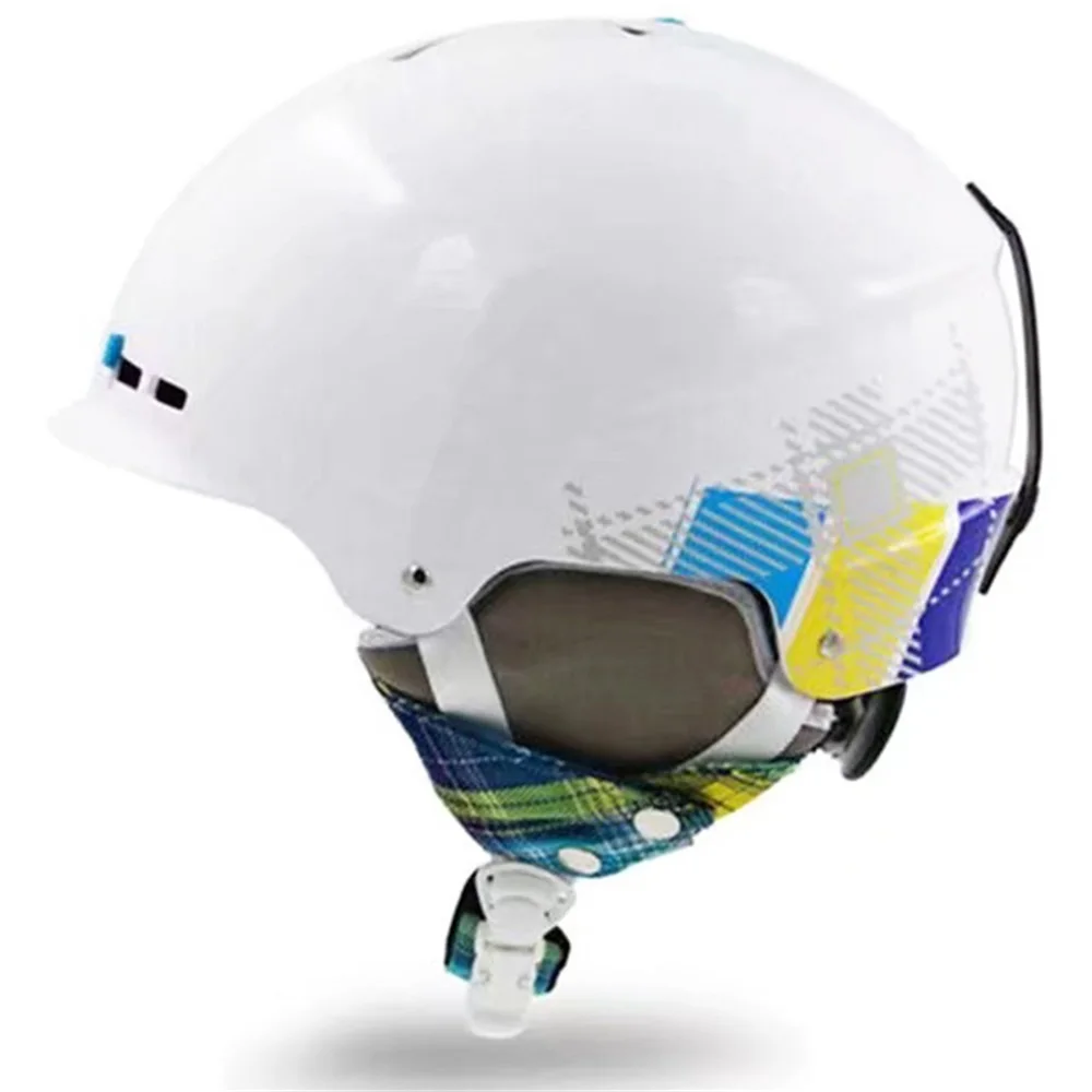 

2024 NEW White Ski Helmet For Adult Women Men Integrally-molded Skiing Helmet Skateboard Ski Snowboard Helmet Snow Helmet Safety