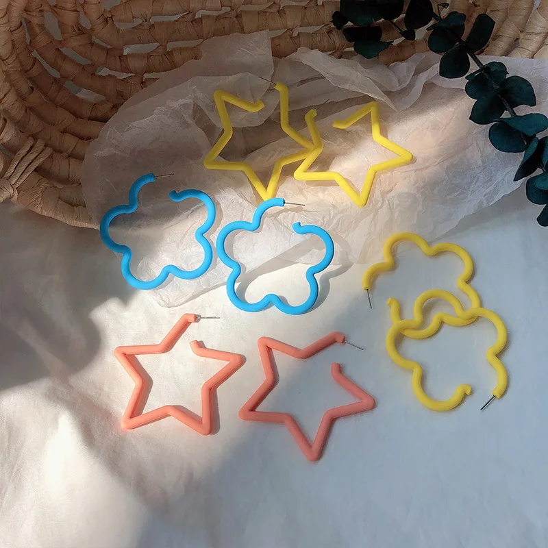 

Cute Simple Candy Color Flower Star Hoop Earrings Fashion Casaul Statement Hoop Earrings For Women Girl Gift accesorios mujer