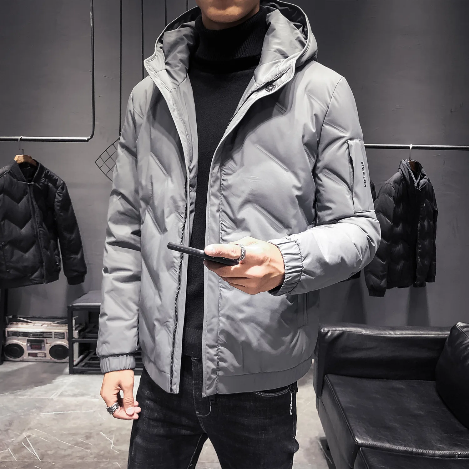 

19 Winter Men Short Hooded down Jacket Men's Japanese-style Slim Fit White Duck down Arm Patch Pocket Warm Coat