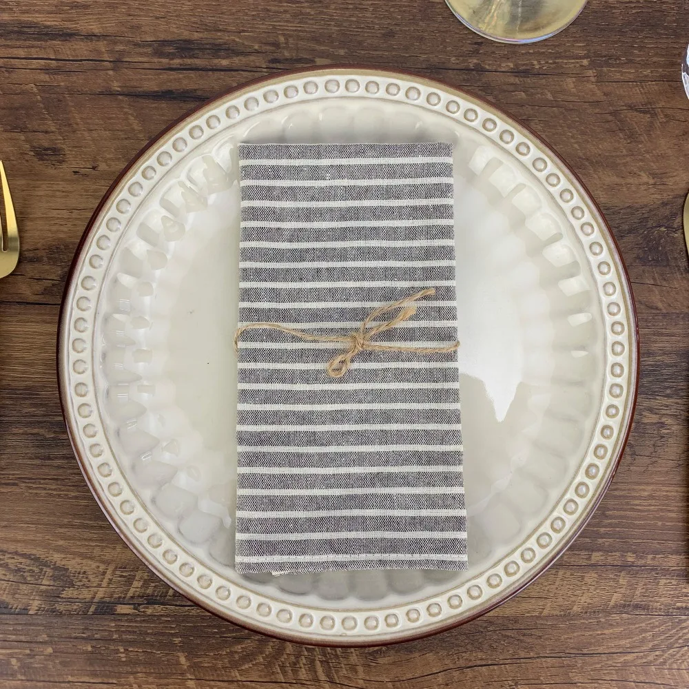 Display_Napkins_008_30_Brown