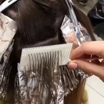 

Professional One-way Sectioning Weave Highlighting Foiling Hair Comb High Temperature Resistance