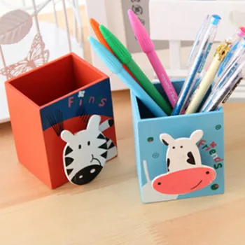 

2018 Creative coloured drawing students stationery cute animal wooden office desktop pen holders with memo clip