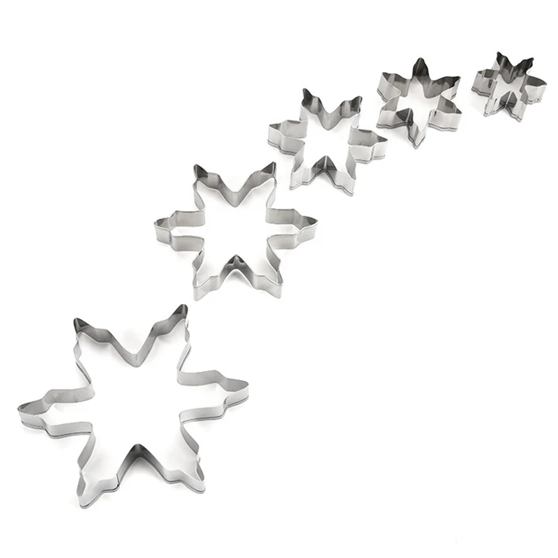

Christmas Snowflake Cookie Cutter Kids Biscuit Cutter Metal for Fondant Cake Decorating Tools Fruit Stainless Steel Candy Cutter