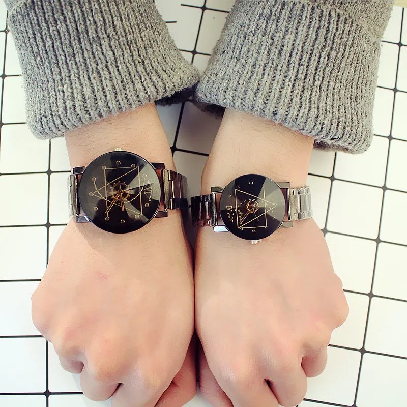 2019 New Korean Version Of The Trend Of Simple Personality Retro Harajuku Style Casual Men and Women Quartz Just Brought Watch