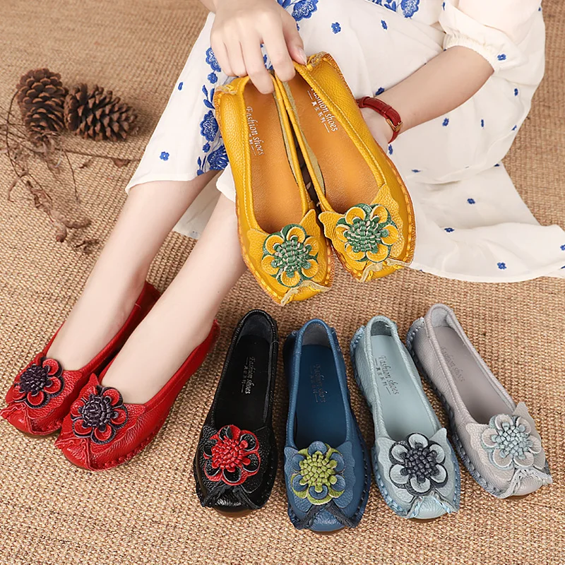 

2020 New Soft Genuine Leather Flat Shoes Women Flats with Flowers Ladies Shoes Women Designers Loafers Slip on Shoes for Women