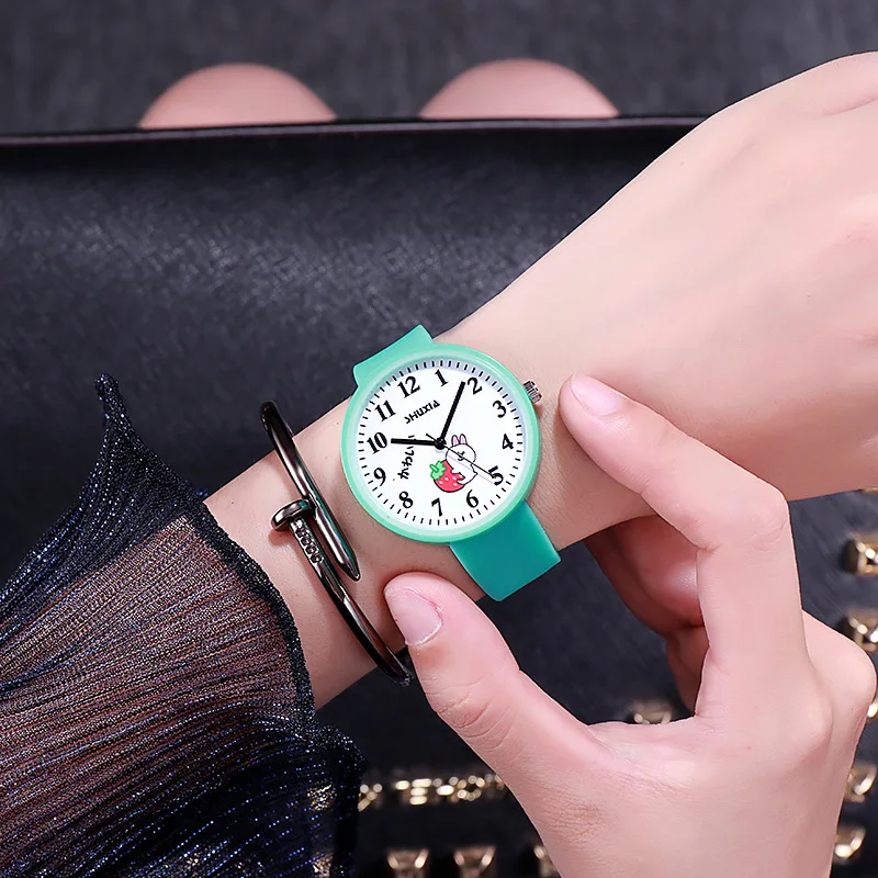 Simple Strawberry Rabbit Kids Quartz Watch Little Boys and Girls Learn To Time Clock Casual Children Watch Birthday Xmas Gift - Цвет: Зеленый