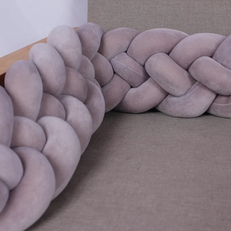 10441994203_1898345059