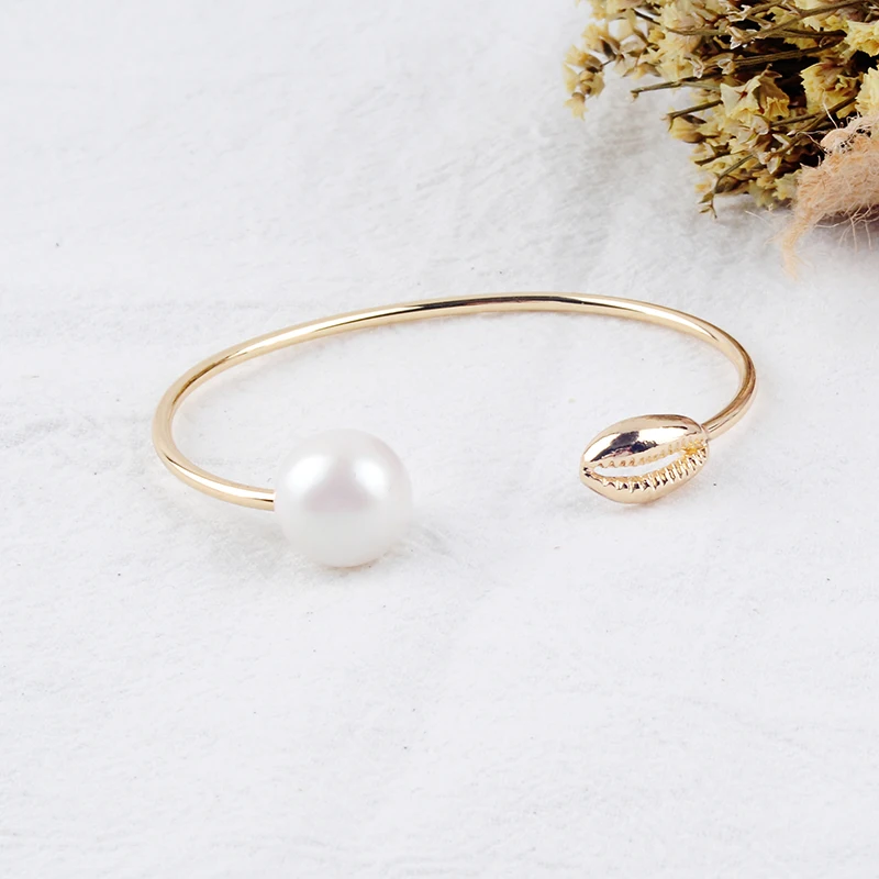 

2019 Concise Gold Color Pearls Bangle Shell Cuff Imitation Pearls Bracelets For Women Fashion Jewelry New Arrival Drop Shipping
