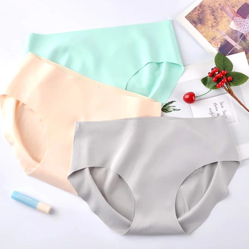 

Women Panties New 2020 Seamless Peach Hip Silk Crotch Antibacterial Women Underwear Comfortable Ladies Solid Ice Silk Briefs