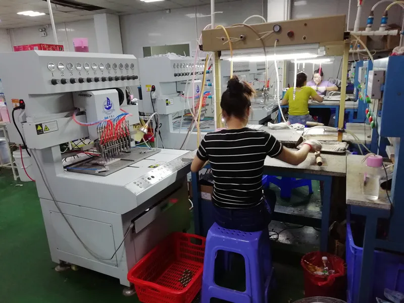 11357413925_1575440966