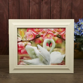 

Key holder "White Swans" Ivory 26x31x4.5 cm 3838305