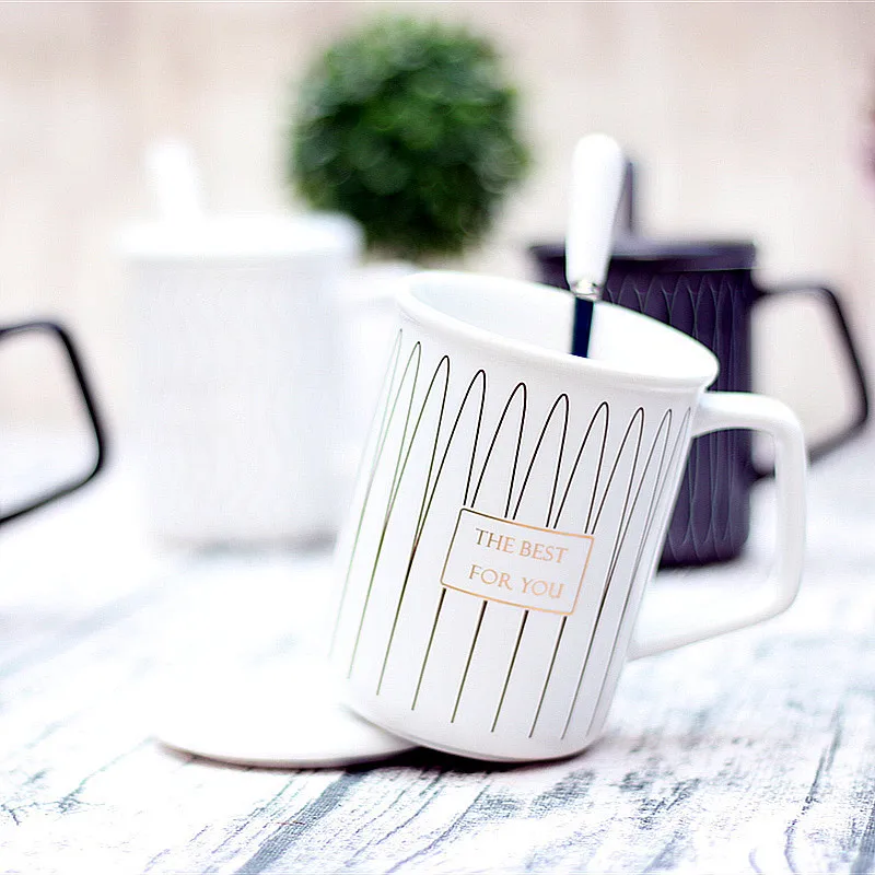 Черная белая полосатая кружка с Ложка Крышка, тисненая Геометрическая английская чашка для любимого человека цветок чай кофе чашка вода молоко посуда для напитков