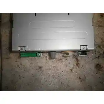 

2578722 Audio system/Radius Cd Renault Megane Ii Classic Saloon 1.6 16v