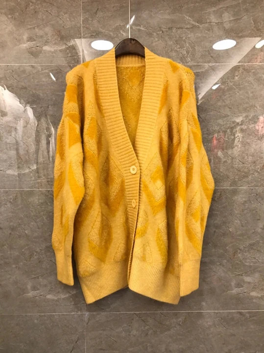 

2019 Early Autumn New Woman Diamond Pattern Knitting Decoration Long Sleeve Loose Button Card Knitted Shirt 829
