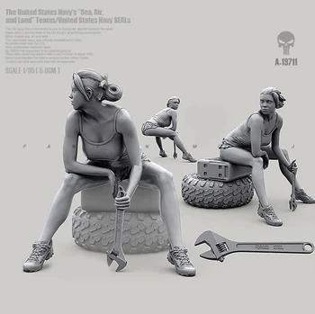 

1/35 resin model figures Female Terrain Rider unpainted A-19711