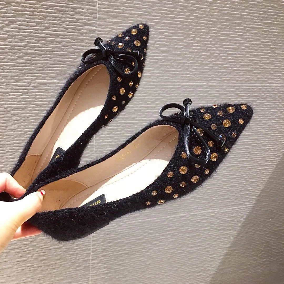 

SWYIVY Mink Fur Flats Shoes Women Rhinestone Casual Shoes Sexy Pointed 2020 Spring Female Slip On Flats Casual Loafer Black