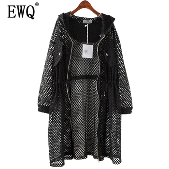 

[EWQ] New Spring 2020 Fashion black big size net mesh drawstring waist hooded hollow thin loose windbreaker women QD369