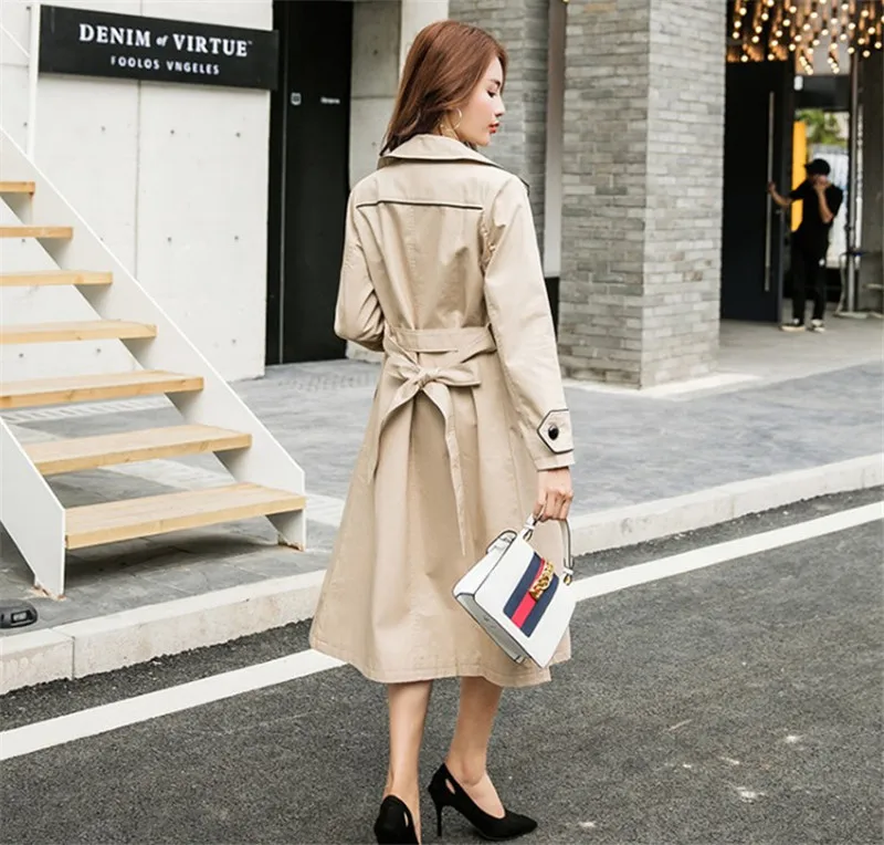Женский длинный тренч с поясом ветровка цвета хаки свободного покроя весна осень