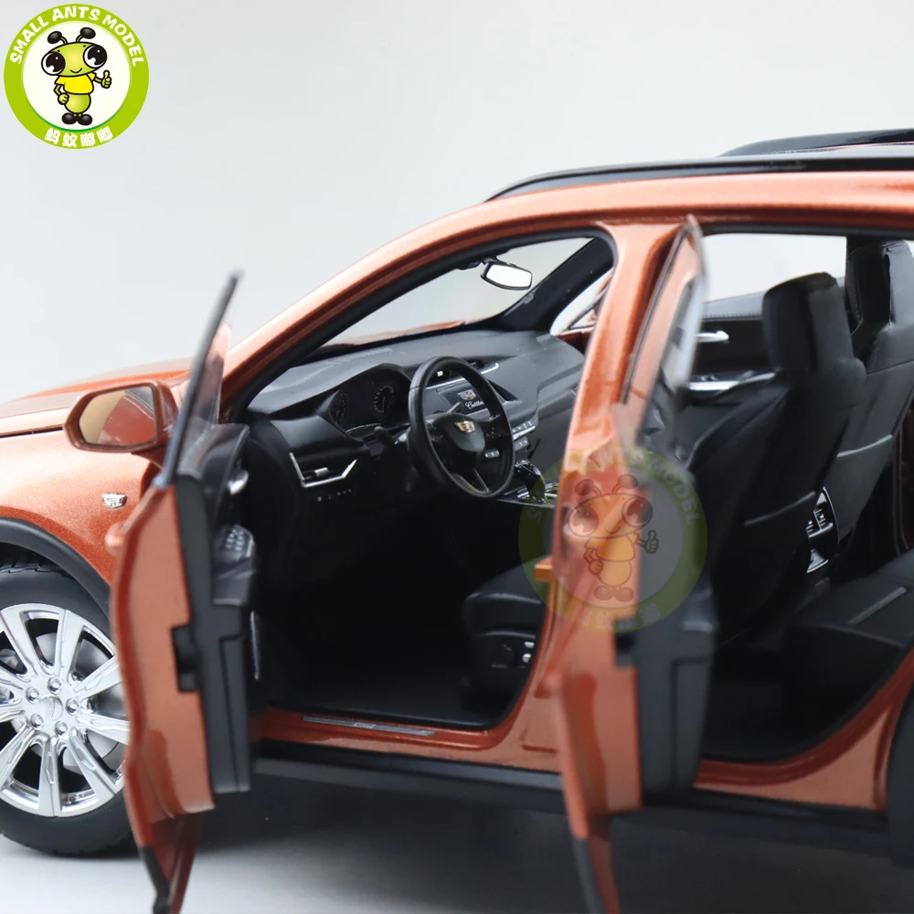 Коллекция 1/18 года модель автомобиля с литыми моделями US GM XT4 подарки для