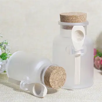 

200ml Round Frosted Bottle Packaging Bottle Mask Powder Container Plastic Bottle with Soft Lid and Wooden Spoon