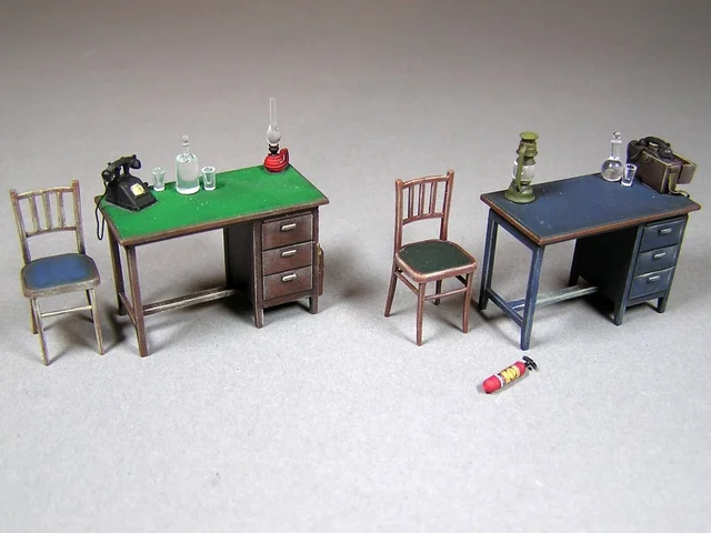 1/35 Scale Die-casting Resin Model Making Desk Office Scene Layout Model Unpainted (no Stickers) 3