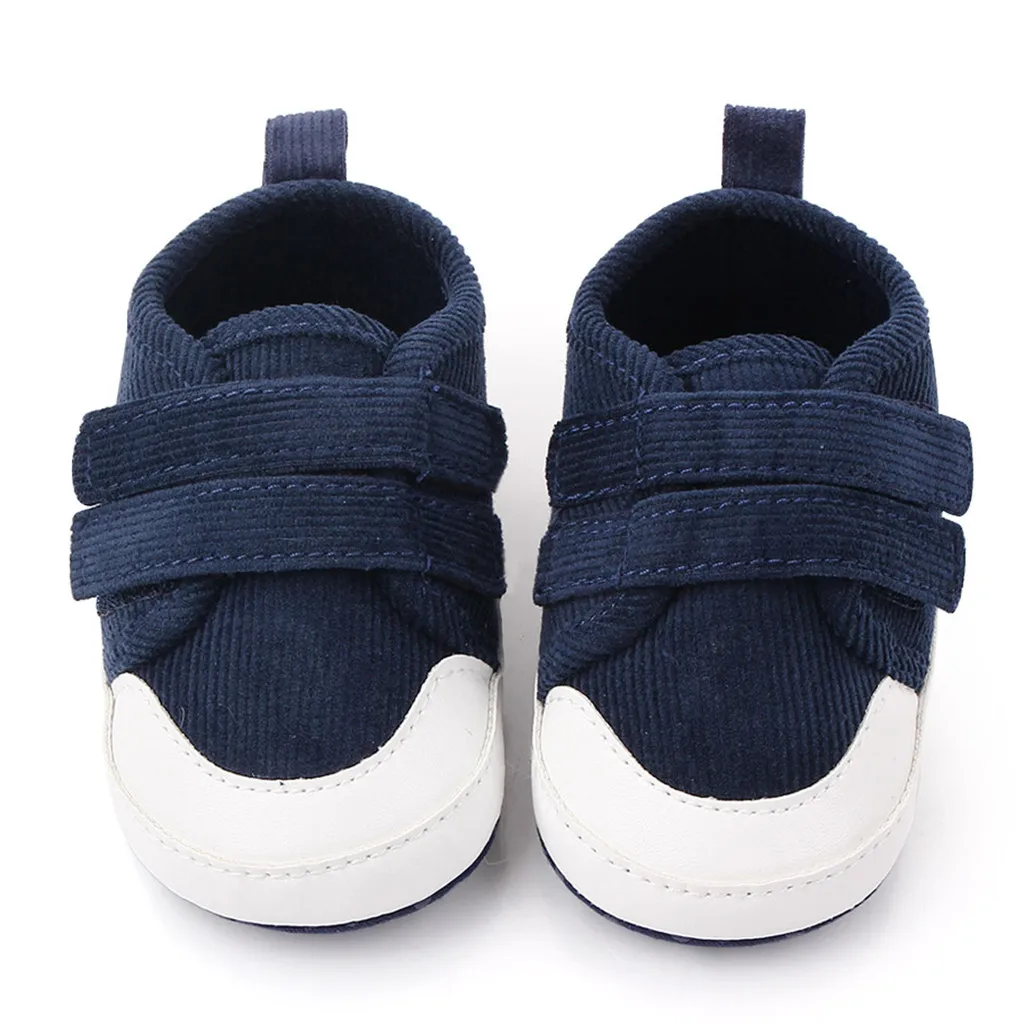 Весенне-осенние ботиночки для малышей; обувь на мягкой подошве для новорожденных; обувь на плоской подошве из мягкого флока для маленьких девочек и мальчиков; Tenis Bebes; кроссовки