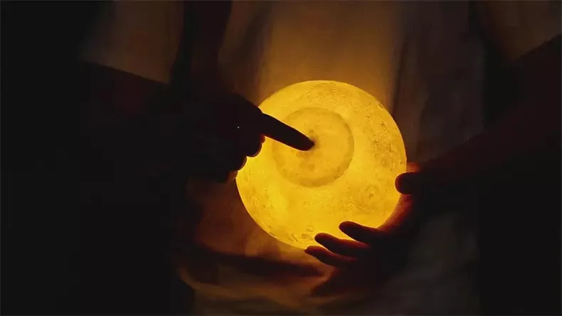 New Design Romantic Night Light 3D Print Moon Lamp From Factory