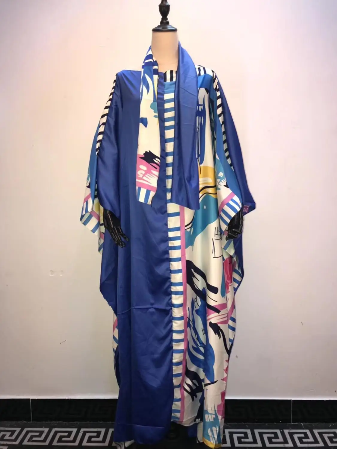 

New Energetic young lady Italian Silk Kaftan Dresses Beautiful Loose style Dashiki Silk Dresses African Dresses for women