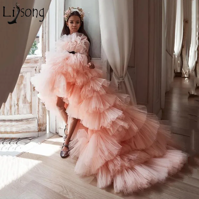 High Low Tiered Puffy Tulle Flower Girls` Dresses for Wedding Party Gowns with Sash Strapless Pageant Party Special Dresses