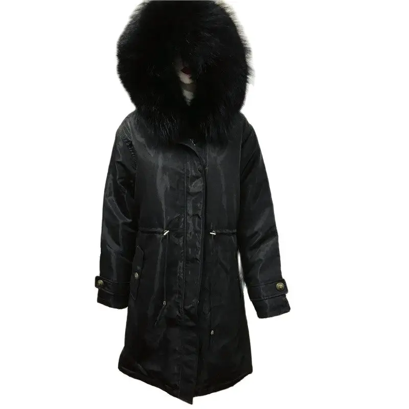 

Мужская зимняя парка с воротником из меха енота и карманами