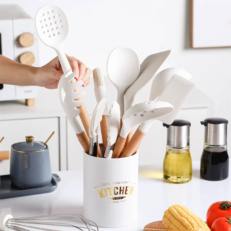 New Silicone Cooking Utensils Set Non-Stick Spatula Soup Spoon Eggbeater Food Clip Wooden Handle with Storage Box Kitchen Tool