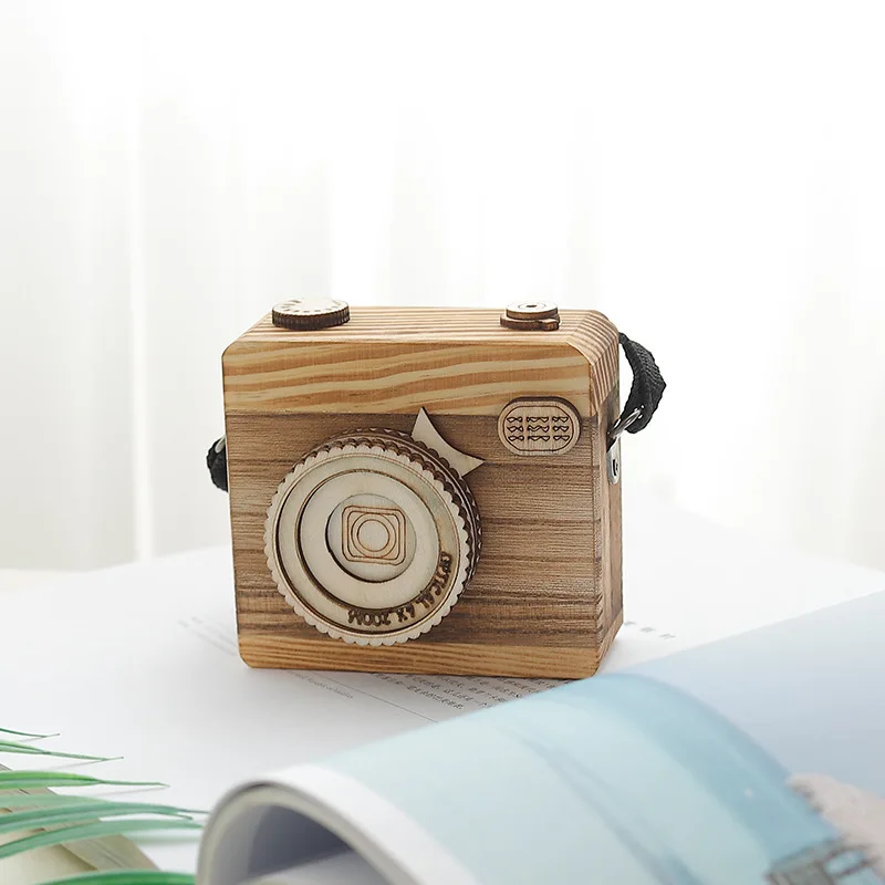 

Creative Wooden Music Box Retro Camera Shape Music Box Decoration Decoration Kindergarten Children Gift Gifts Photo Props