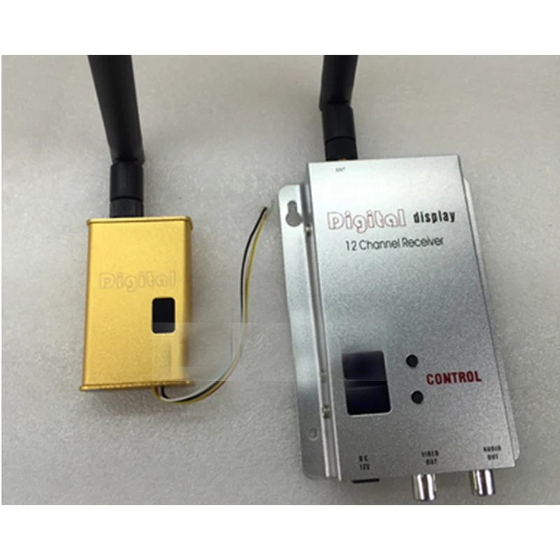 

1Set 1.2G5W Wireless Video Transmitting 5W Transmitter Receiver 12 Channel Monitor Image Transmission Spare Parts for RC Drone
