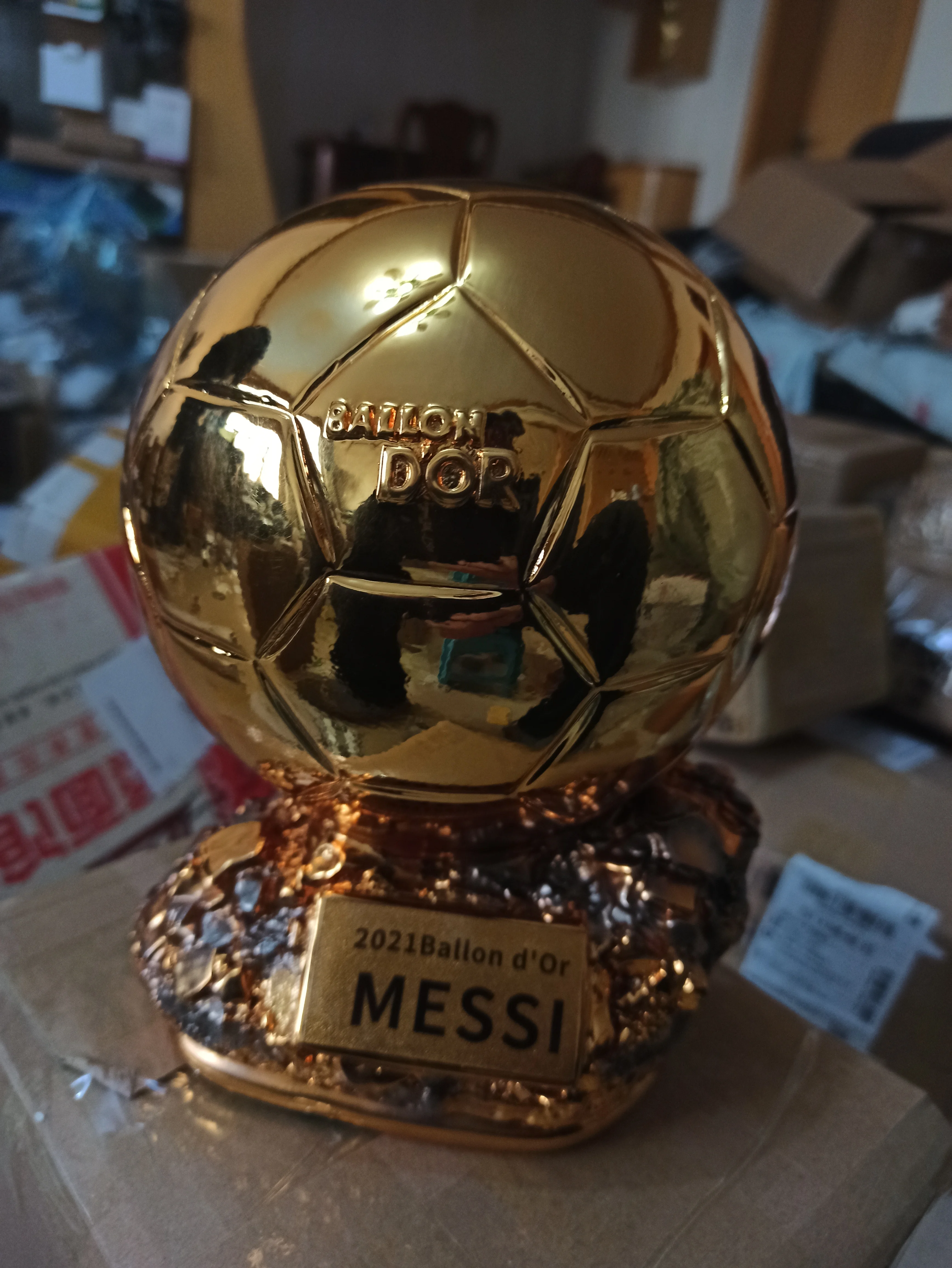 Hot Sale Soccer Trophy Gift Resin Crafts Trophy Final Shooting Athlete Electroplating Golden Ball Award 