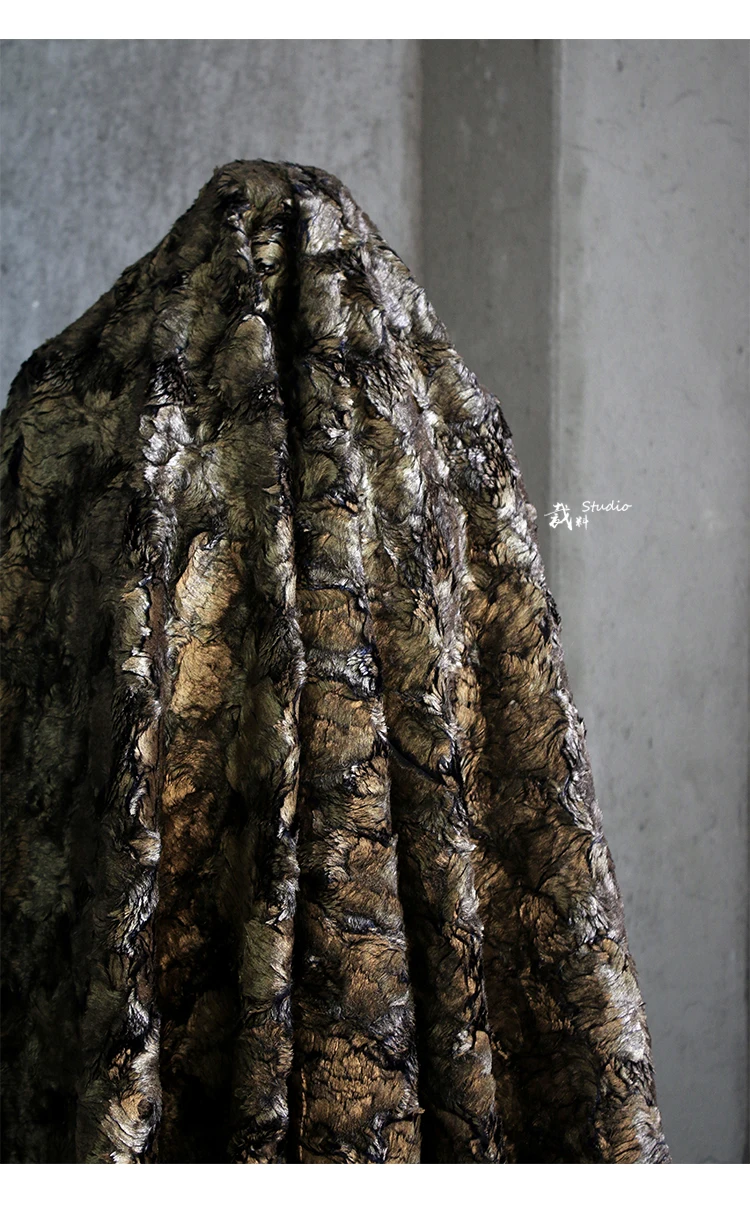 Горячее золото коричневый креативный мех трещина Металл шерстяное пальто Дизайнерская одежда искусственный плюш искусственный мех ткани для лоскутов