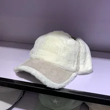 Корейские женские белые бархатные Козырьки Шляпы, одноцветные шапки с ушками, осенне-зимние теплые шапки-бомберы, модные повседневные ветрозащитные шляпы