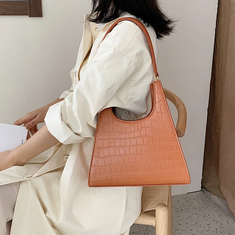 

France Non-mainstream Bag Women's 2019 New Style Retro Fashion Handbag Square Sling Bag Western Style One-Shoulder Armpit Bag