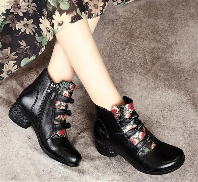 Самые модные туфли в стиле ретро с принтом и бантом; сезон осень; обувь для мам; модные ботинки; элегантные удобные ботинки на высоком каблуке