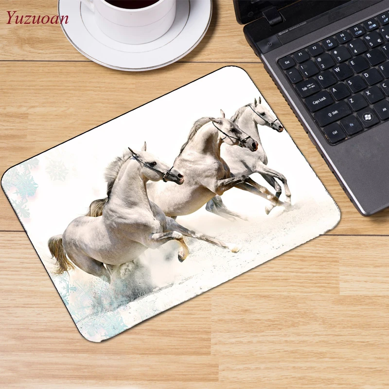 Yuzuoan Speed Horse Game Player Natural Rubber Non-slip Small Mouse Pad Can Be Customized Seams 18X22cm PC Mousepad