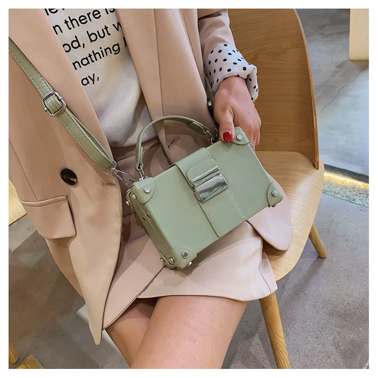 JIULIN Foreign gas woman new Korean version 100 shoulder slant handbag fashion Leisure lexury rivets leisure box bag