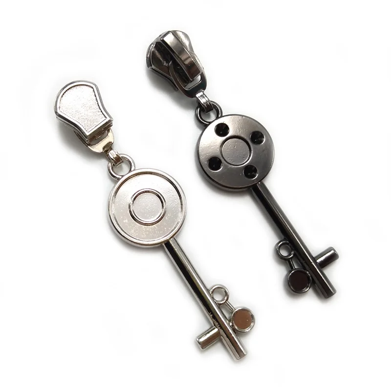 20 шт./лот серебряный и темно-черный цвет симпатичная молния в форме ключа