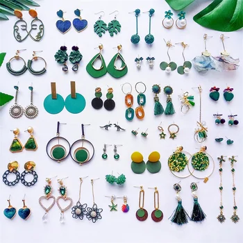 

2019 Korean Version of the Small Fresh Forest Series Green Series Earring Temperament Wild Wood Leaf multi-element Long Earrings