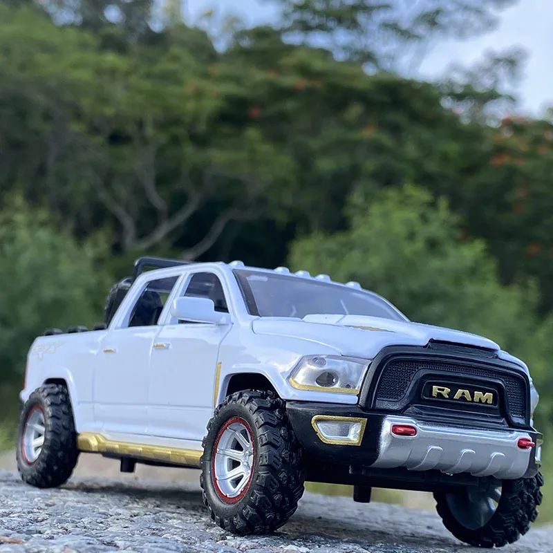 Dodge Ram TRX 6x6