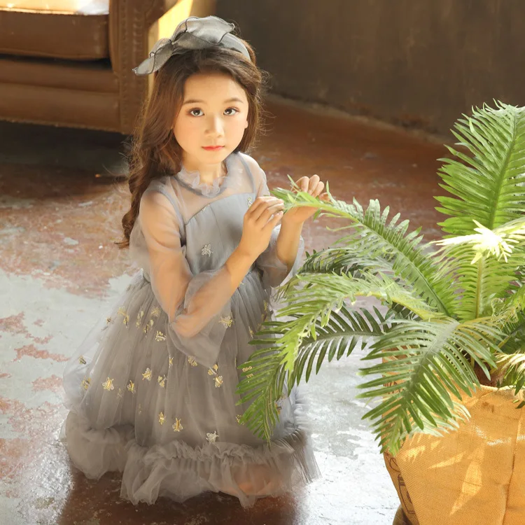 

Spring And Summer New Style Childrenswear Girls Embroidered Bees Swallow Tail Gauze Princess Dress Big Boy Bell Sleeve Princess