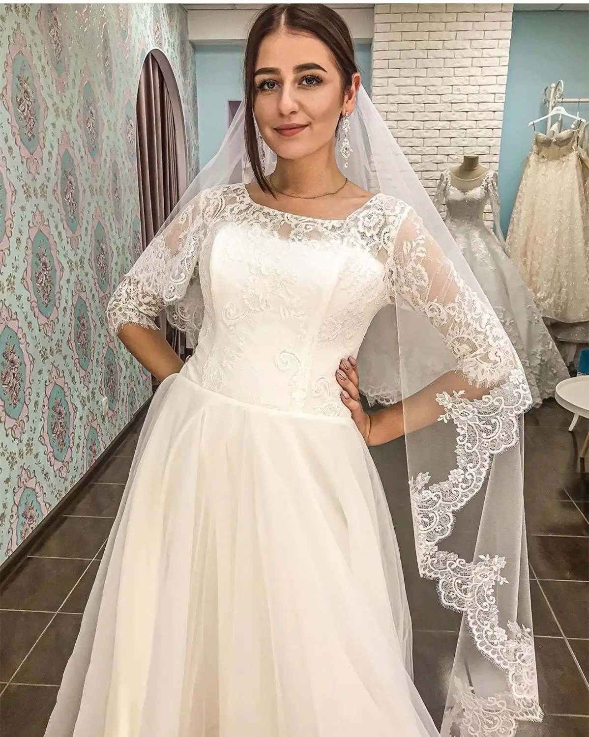 

Wedding Dress For Women A-Line Lace Appliques Bride Scoop Half Sleeve Floor Length Tulle White Bridal Gowns Gorgeous 2020