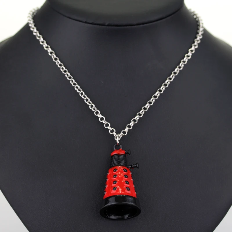 Movie Mysterious Dr who Dalek Pendant Necklace Fashion Retro Blue Red Alien Robot Villain Necklace Pendant