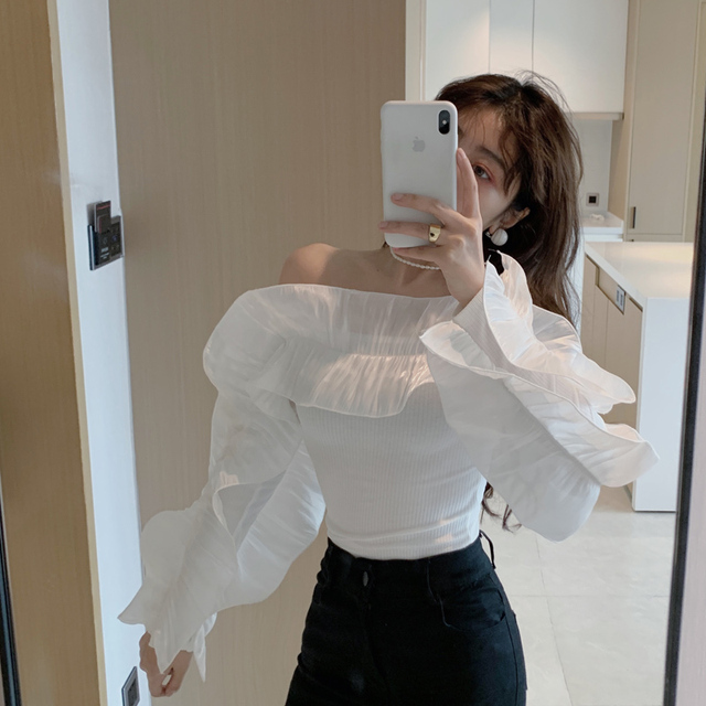 Mujer Temperament Wild Sexy Slash Neck White Shirt Women Off The Shoulder Ruffled Tops Elegant Black Blouse Knit Korean