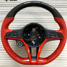 Красный руль из углеродного волокна для Alfa Romeo