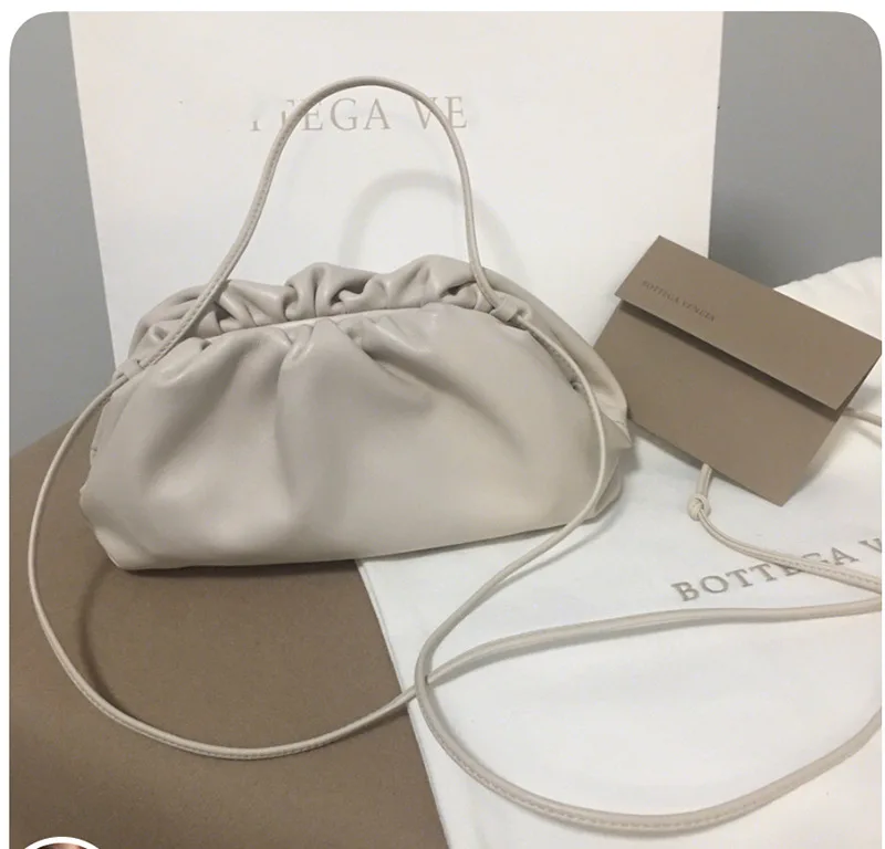 

2019 new personality female bag net red same cloud bag PU soft leather clutch niche design shoulder crossbody bag