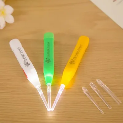 

Earpick Luminous Ear Pick Children Ear Cleaning Baby Ear Earwax Mining God Tool Ear Pick Maker Light Included Set